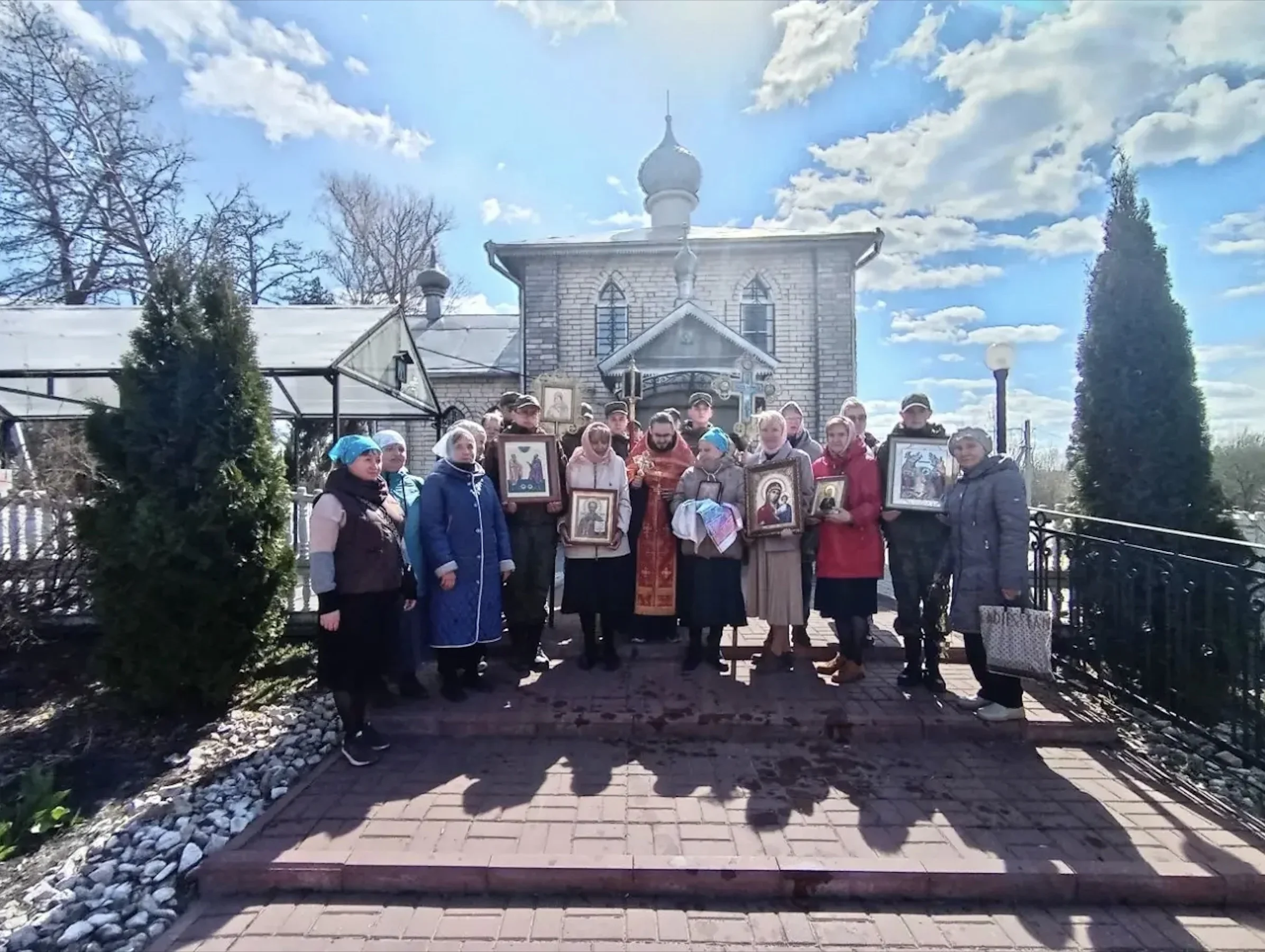 Крестный ход с молитвой о мире