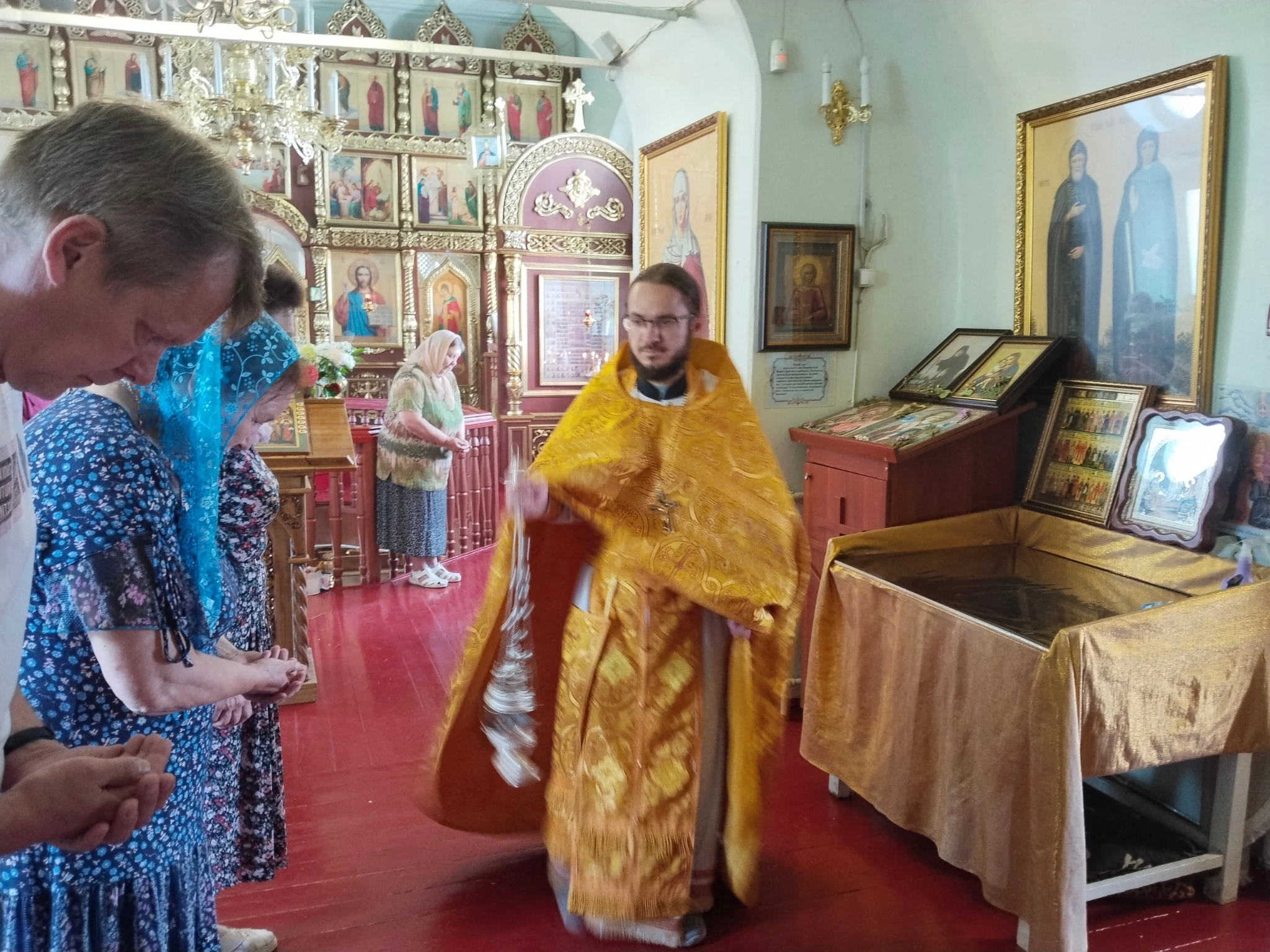 Божественная Литургия в день памяти Оптинских старцев