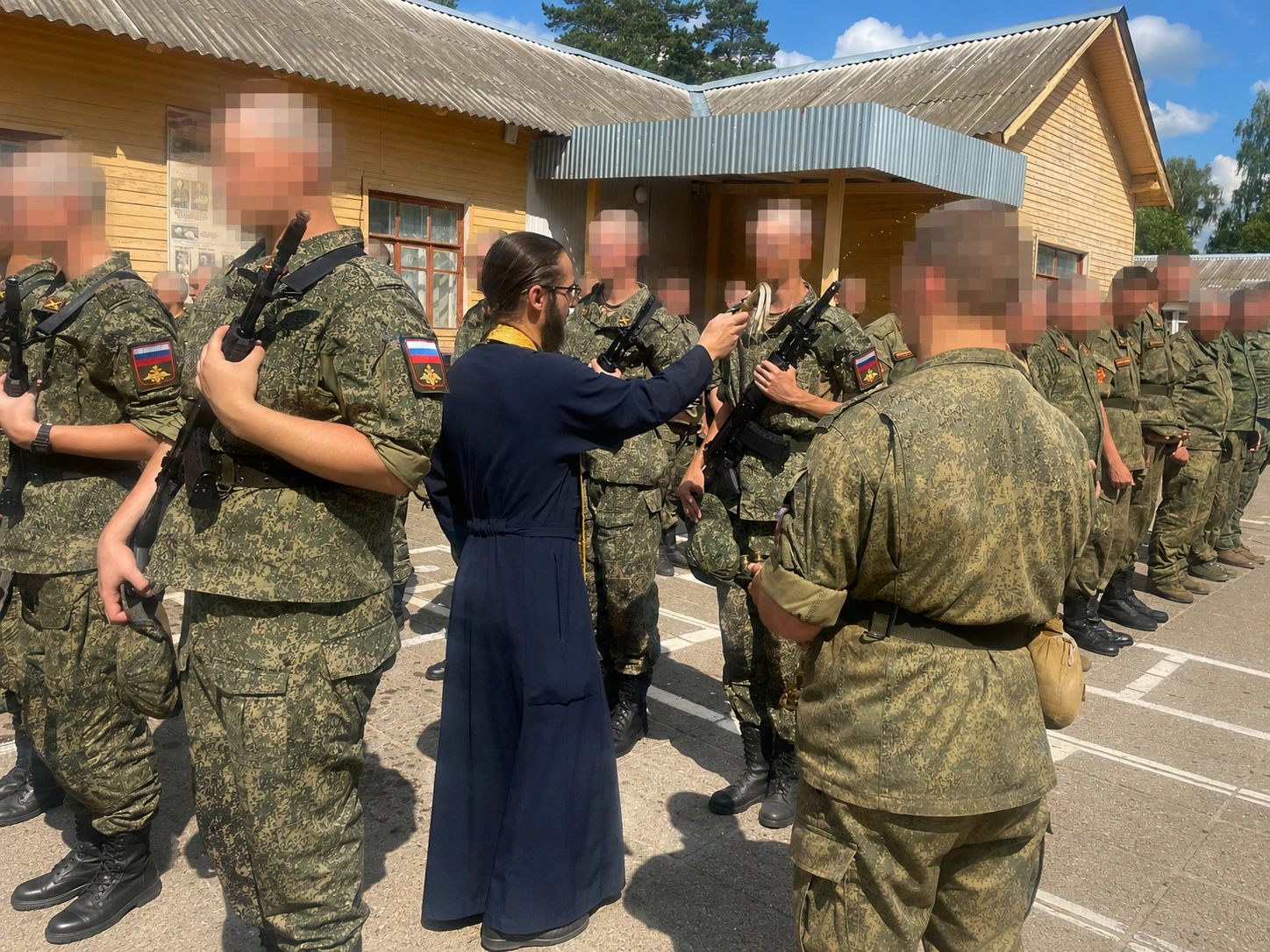 Участие в церемонии приведения военнослужащих к присяге