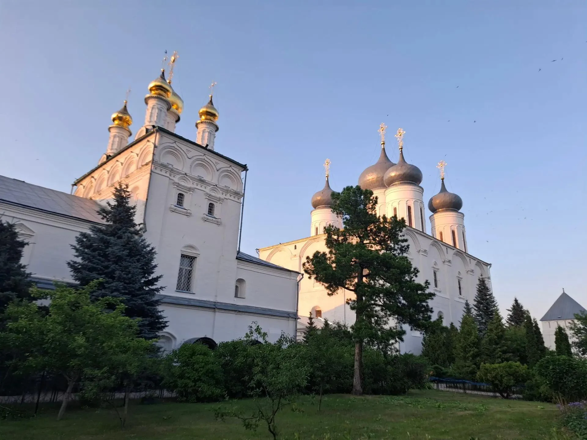 Молитва, послушание и детские открытия в Макарьевском монастыре